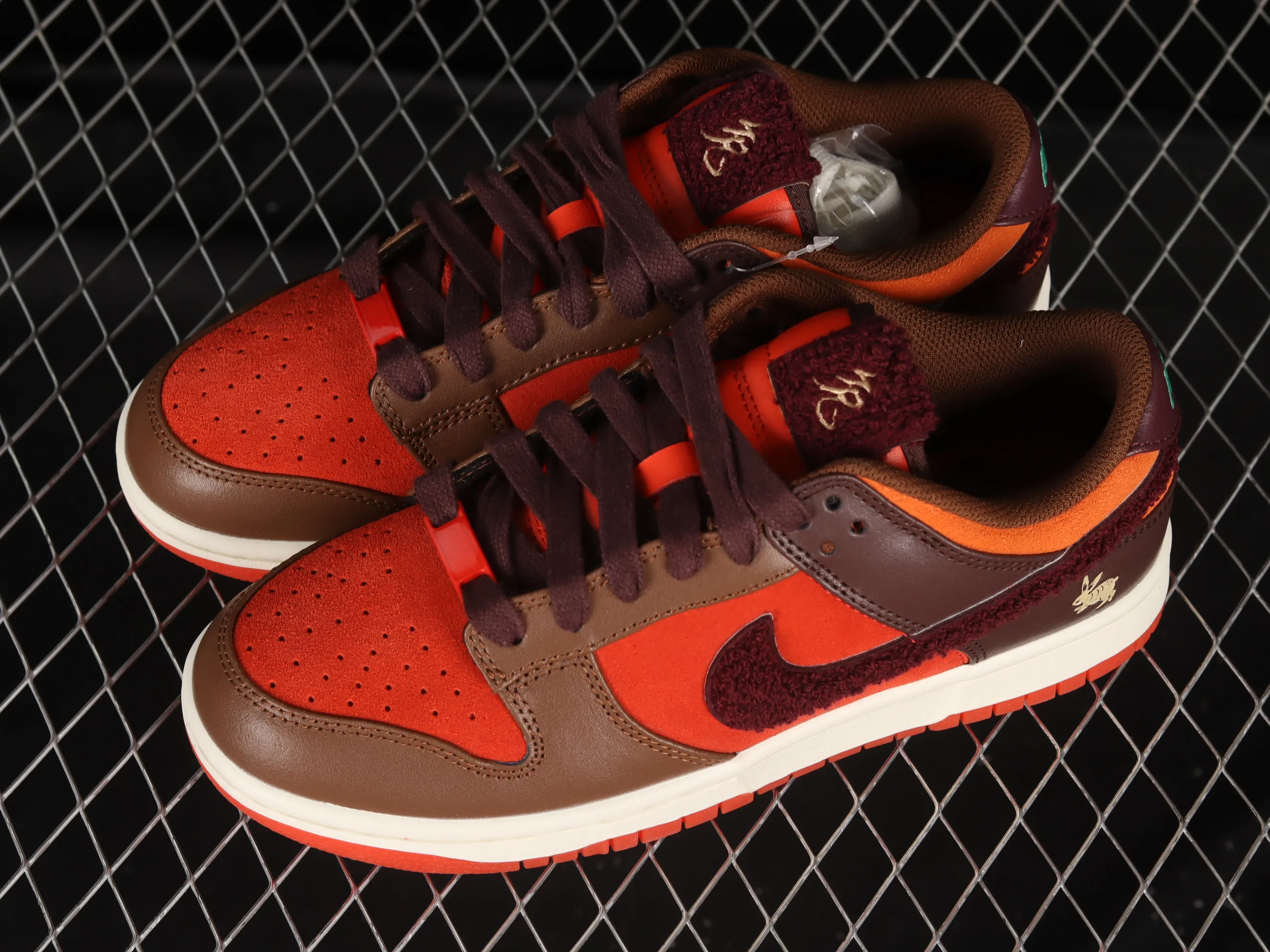 All Categories Nk SB Dunk Series Nk SB Dunk Low Low-top sneakers Nk Dunk Low "Year of the Rabbit" Year of the Rabbit limited edition Rabbit theme SB low-top sports and leisure sneakers FD4203-661